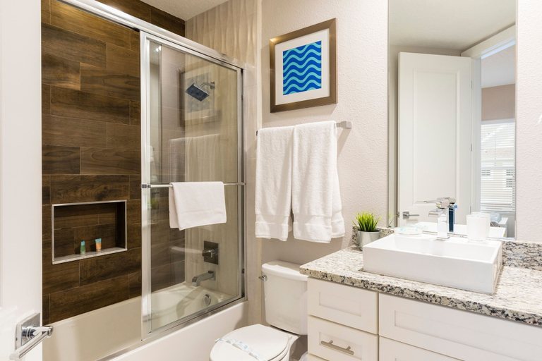 Room 2, 5 BR 6 BA Villa 5min Disneyworld BBQ Grill, Osceola