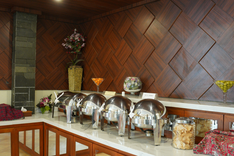 Food & Drinks 5, Arnes Central Hotel, Bandar Lampung