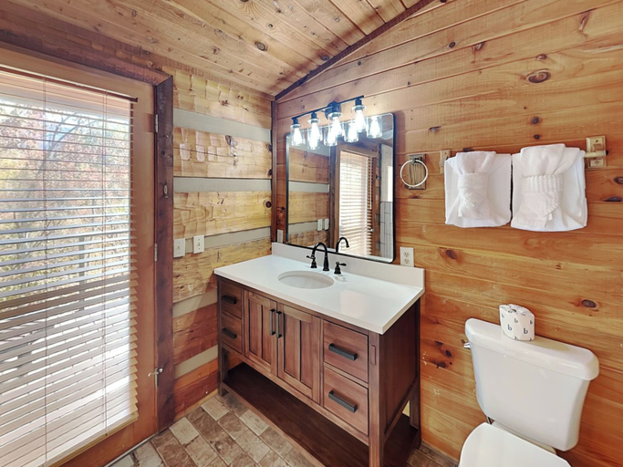 Bathroom 4, Alexander's Lookout by Jackson Mountain Rentals, Sevier
