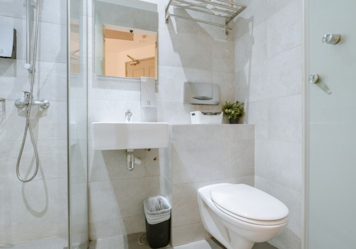 Bathroom 9