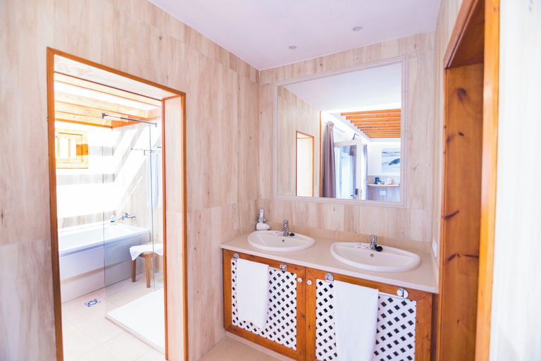 Bathroom, Hotel Boutique Rosario Martín, Las Palmas