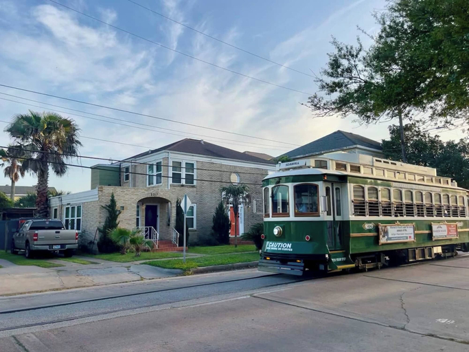 Others 1, Bunk House, Galveston