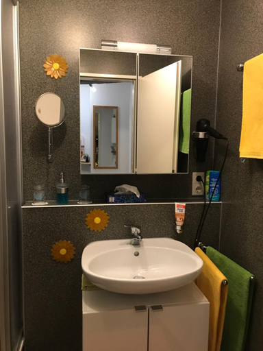 Bathroom 3, Turmstuble im Torhaus von 1545, Neustadt an der Aisch-Bad Windsheim