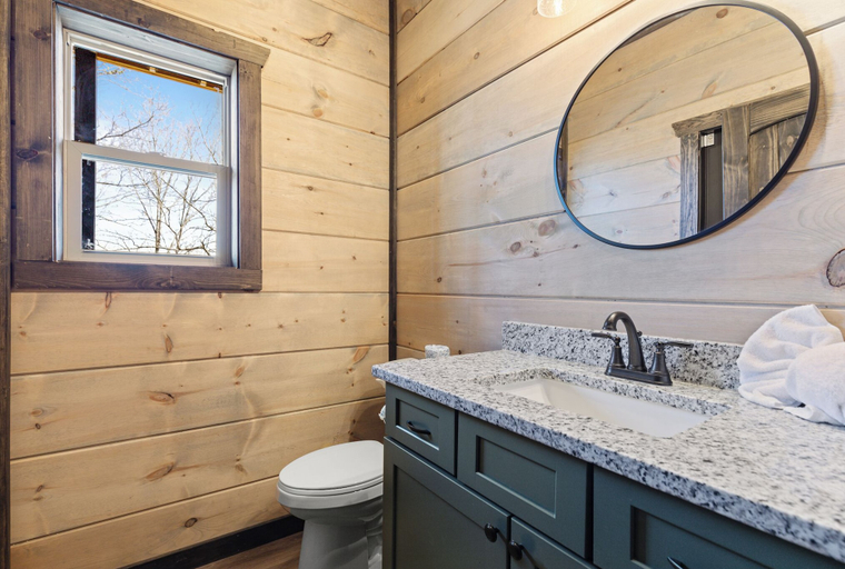 Bathroom 4, Firefly Nights by Smoky Cove Resort, Sevier