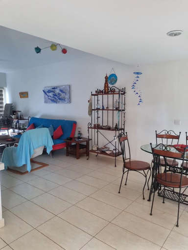 Food & Drinks 4, Searenity Seafront house (50m from the beach), Larnaca