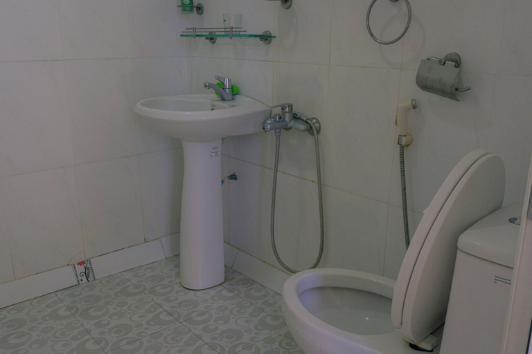 Bathroom, An Binh Hotel Phu Quy Island, Phú Quý