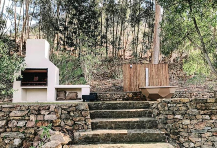 Hot tub 4, La Roche Estate, Cape Winelands