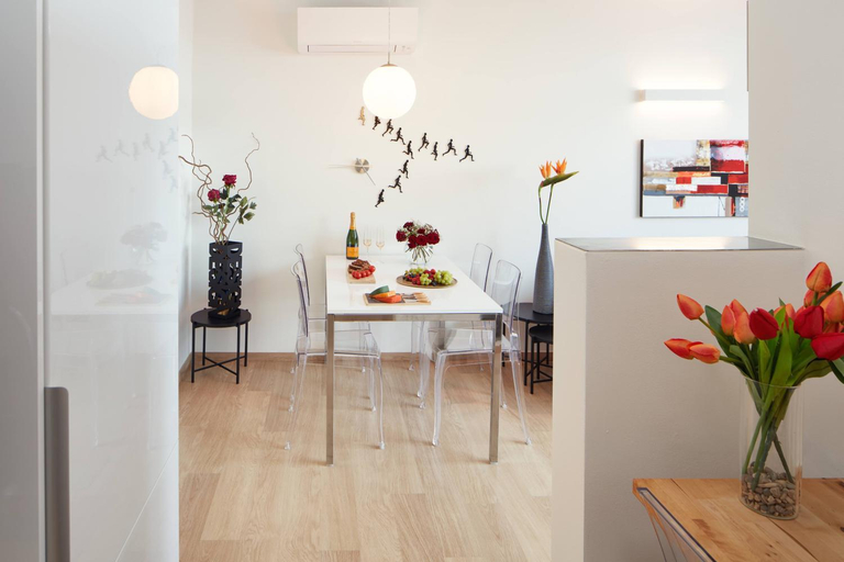 Others 3, Exclusive Old Town Suites with City Views & AC by EasyBNB Premium, Praha 1