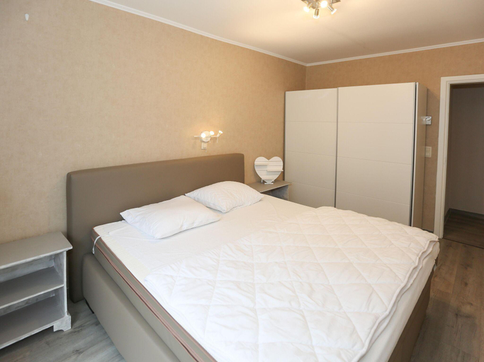 Bedroom 2, Spacious Coastal Retreat, West-Vlaanderen
