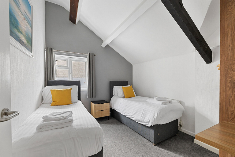 Bedroom 3, Imperial Plymouth, Plymouth