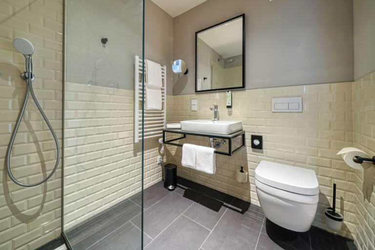 Bathroom 5, INA Boutique Hannover-Linden - Digital Access, Region Hannover