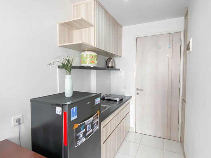 Others 2, Basic Studio Room at Azalea Suites Apartment By Travelio, Cikarang
