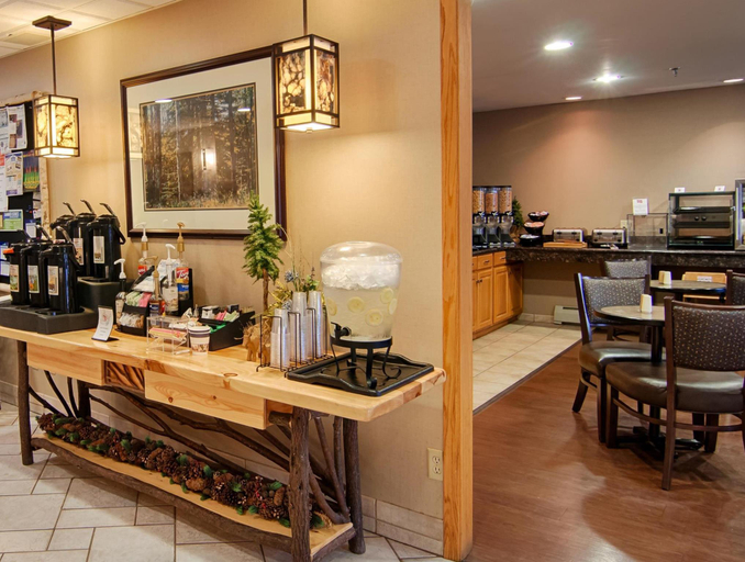 Food & Drinks 4, Best Western Plus Superior Inn, Cook