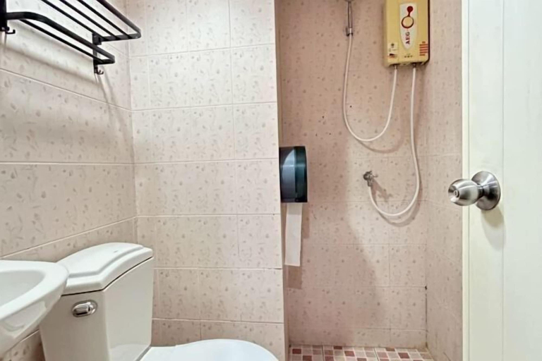 Bathroom 8