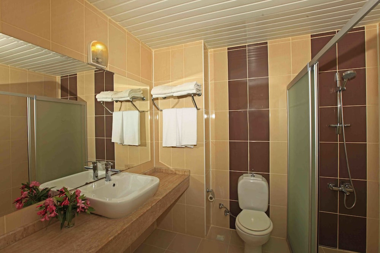 Bathroom 3, Sun City Apartments & Hotel, Manavgat