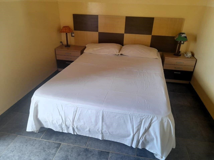 Bedroom 2, Porta Do Vento