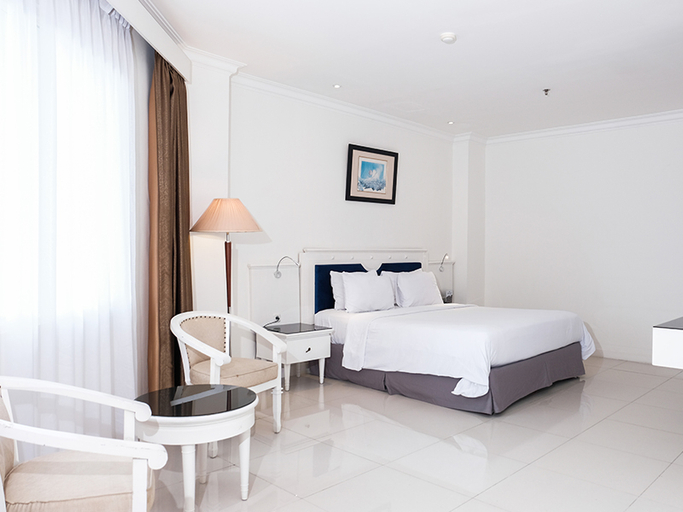 bedroom 12