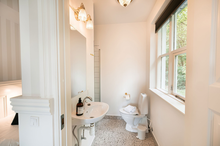 Bathroom, Hotel Velling Koller, Silkeborg