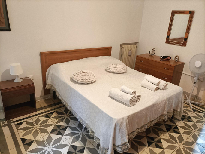 Bed, La Casetta Di Mary & Clara, Bari