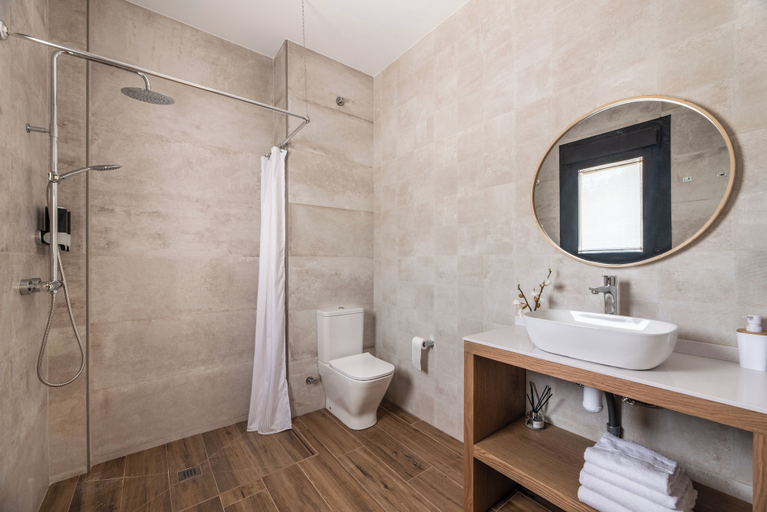 Bathroom 4, Nova Aguieira Apartments - Acceso directo playa, A Coruña