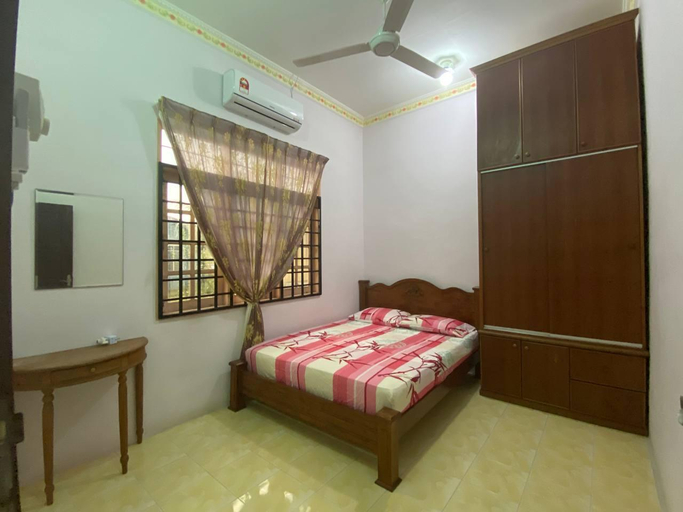 4, UMMI HOMESTAY Manir KT, Kuala Terengganu