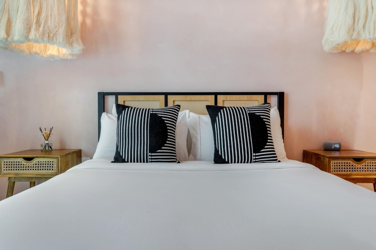 Room 4, Artisan Studio- Breakfast Nook by Design District, Miami-Dade