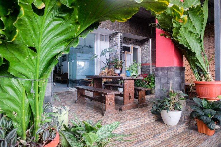 Others 5, RedDoorz near Batik Tulis Celaket 2, Malang