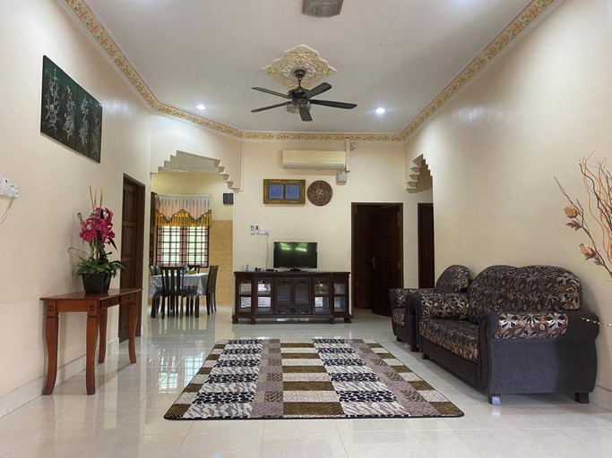 5, UMMI HOMESTAY Manir KT, Kuala Terengganu