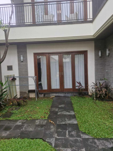 Exterior & Views, Max Guest House, Badung