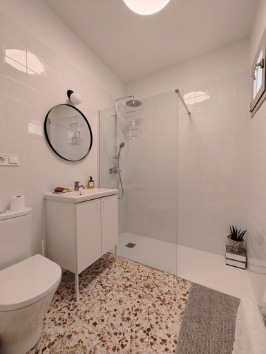 Bathroom 3, La Santa, Ciudad Real