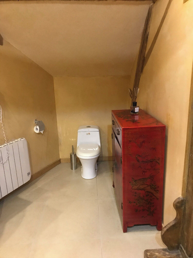 Bathroom 5, Château de Belle Poule, Maine-et-Loire