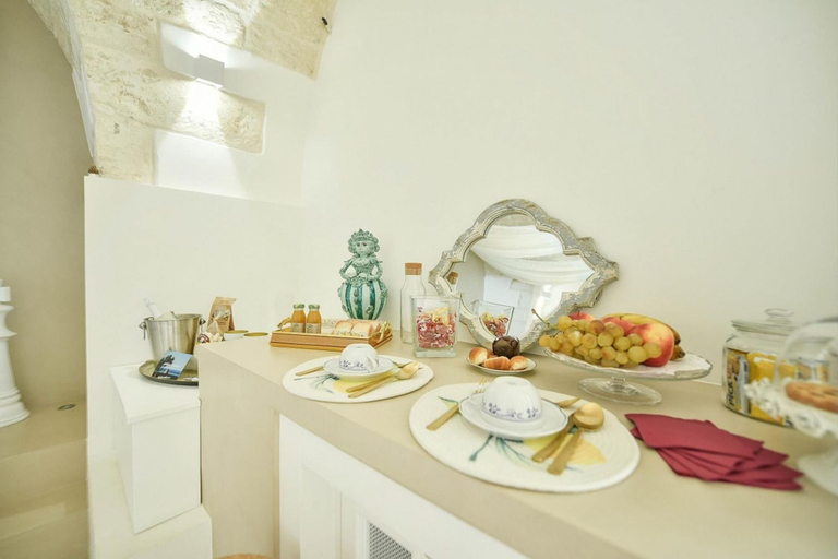 Food & Drinks 3, Eurydice Suite, Brindisi