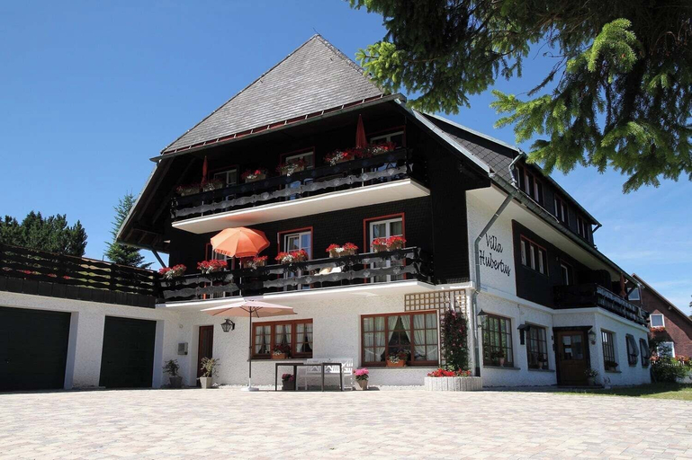 Exterior & Views 2, Villa Hubertus - Panorama Apartment, Breisgau-Hochschwarzwald