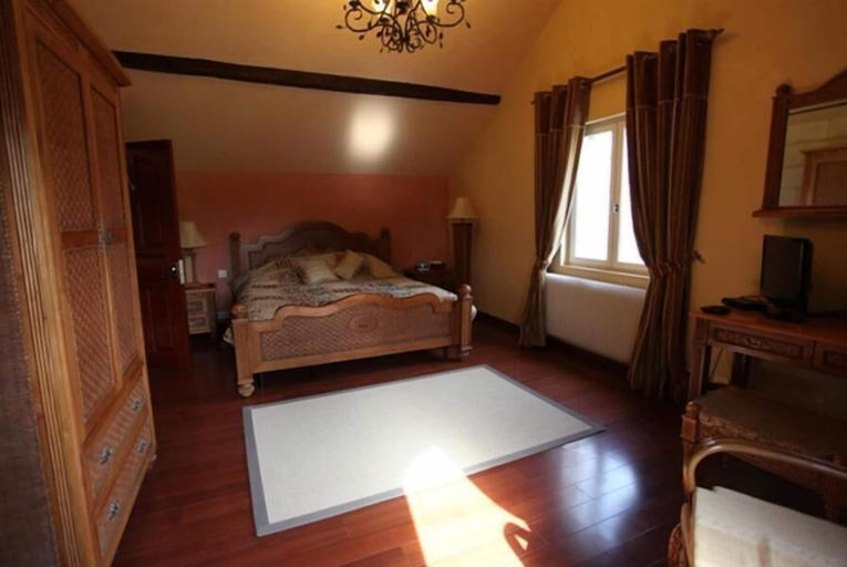 Bedroom 2, Château de Belle Poule, Maine-et-Loire