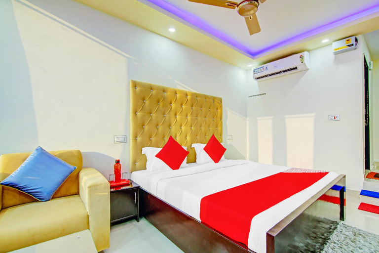 Others 4, Hotel O Island, Meerut
