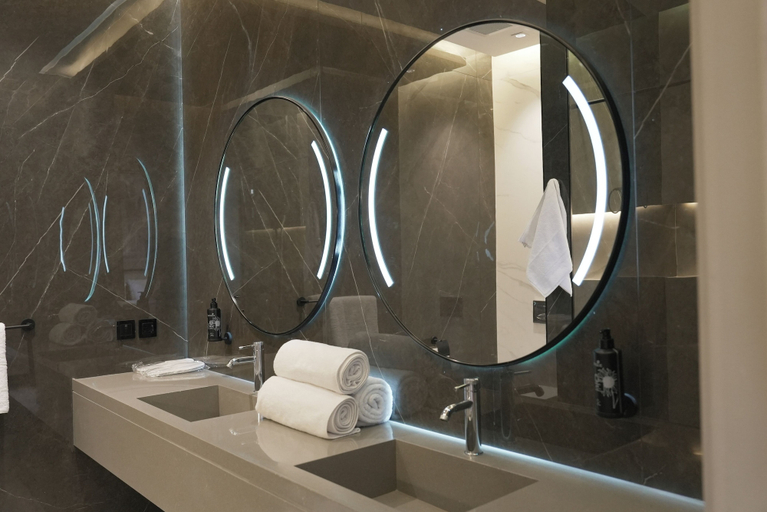 Bathroom 5, Voyage Itlalat Resort, Riyadh