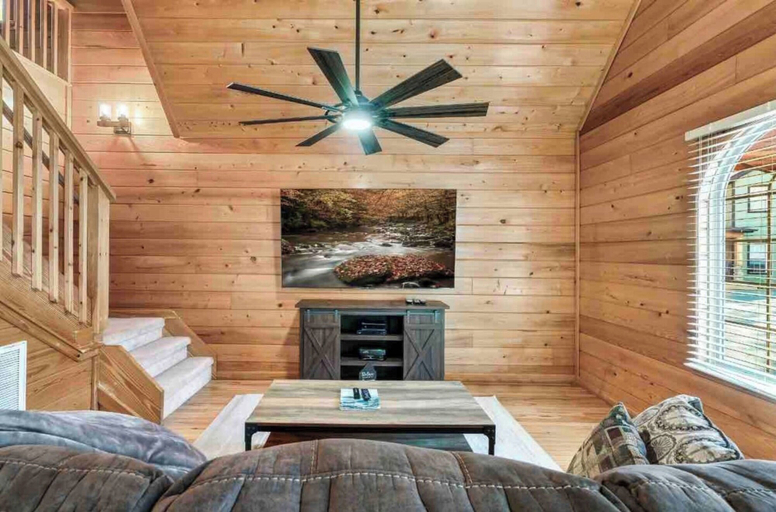 Others 4, Lovely Cabin near GSMNP & Attractions, Sevier