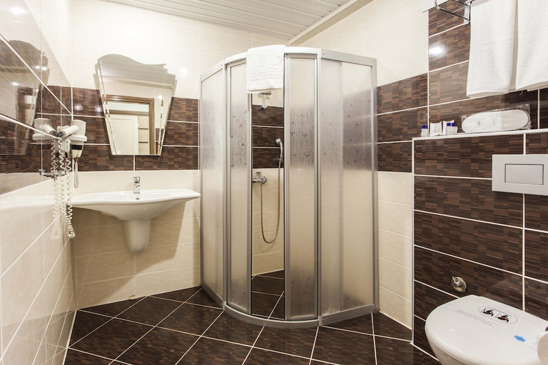 Bathroom 4, Kleopatra Beach Hotel - All Inclusive, Alanya
