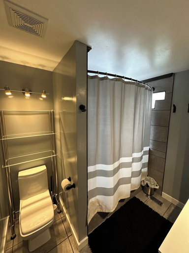 Bathroom 4, Peachland Beach Resort, Central Okanagan