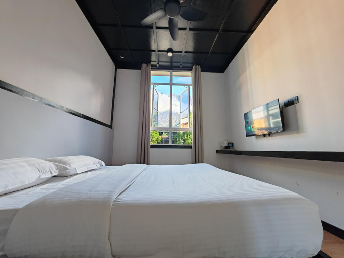Bedroom 2, H Benjamin Residence, Ranau