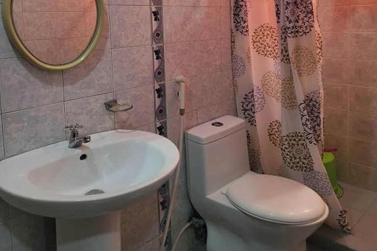 Bathroom 3, Voyagers Palace, Puerto Princesa City