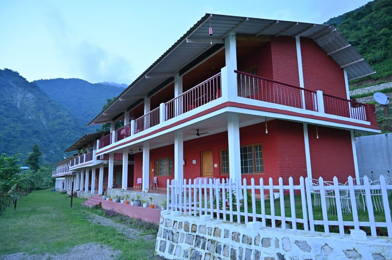 Others 4, Prashanti Retreat, Dehradun