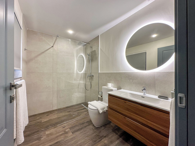 Bathroom 3, Il Bekka Suites