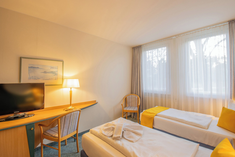 Bedroom 4, Seehotel Bollmannsruh am Beetzsee, Potsdam-Mittelmark