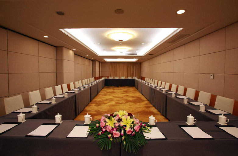 Others 5, City Hotel, Shanghai