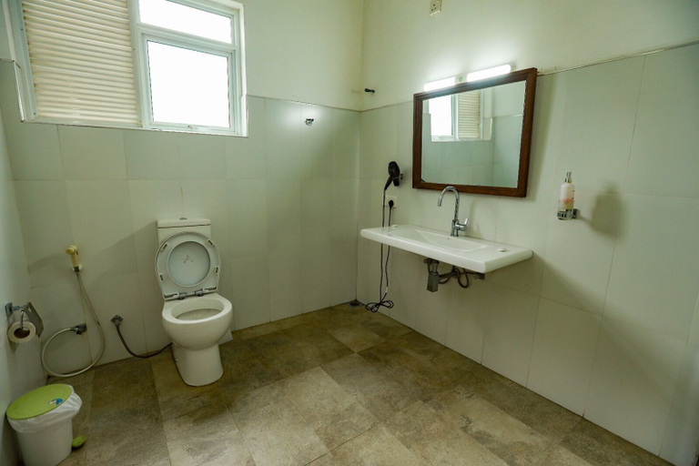 Bathroom 3, Villa Victoria Edge, Kundasale
