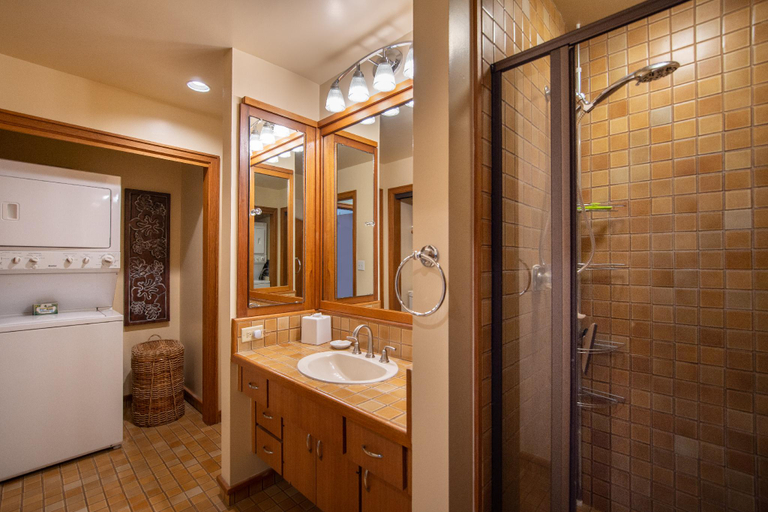 Bathroom 9