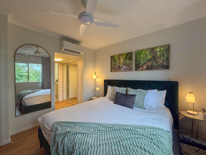 Bedroom 5, Leaf Luxe - 9 Pools BBQ Gym, Cairns
