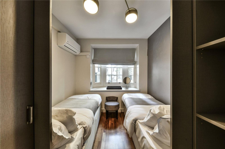 Bedroom 3, The Mayfair Rectory in London, London