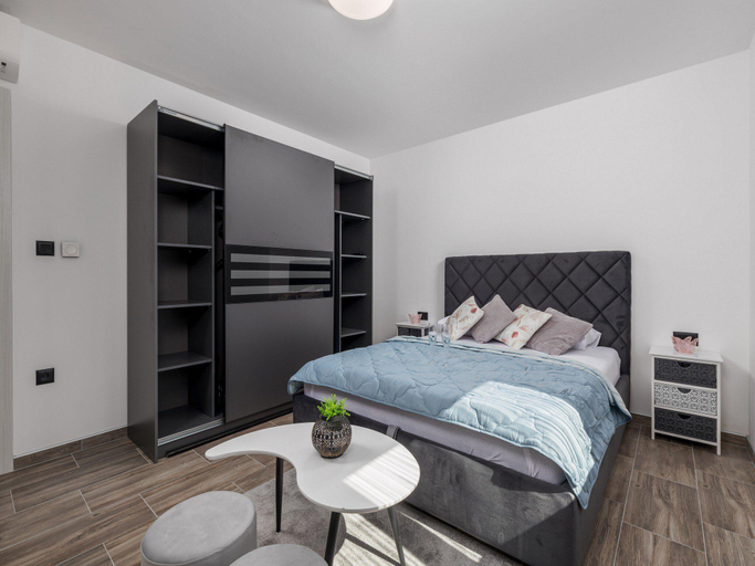Bedroom 3, Villa Lemily - Five Bedroom with Swimming Pool, Matulji